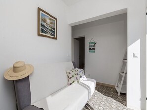 Apartment (One Bedroom Apartment with Terrace an) | Living room | TV - Apartments Sun 4 You (Karlobag)