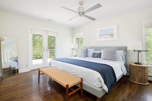 3 bedrooms, desk, iron/ironing board, WiFi