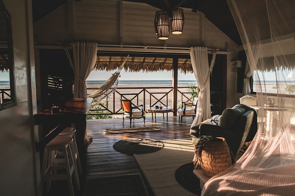 Cabin Premier | Minibar, két bảo mật tại phòng, màn/rèm cản sáng