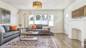 Téléviseur, bureau