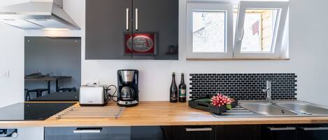 Fridge, microwave, oven, dishwasher