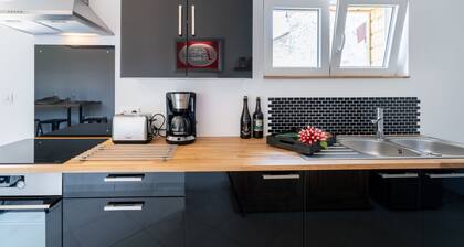 Au Café des Souvenirs