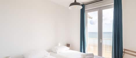 1 bedroom, iron/ironing board, free WiFi