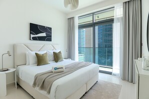 Deluxe Apartment | 3 bedrooms, iron/ironing board, free WiFi, bed sheets - HiGuests - Beach Vista Tower 2 (Dubai)