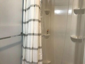 Hårtørrer, håndklæder, Toiletpapir