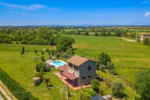 Villa familiare, 4 camere da letto, 2 bagni, lato montagna (Villa San Lorenzo) | Esterni
