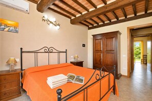 Family Villa, 4 Bedrooms, 2 Bathrooms, Mountainside (Villa San Lorenzo) | 4 bedrooms, iron/ironing board, free WiFi, bed sheets