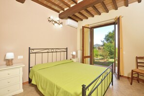 Villa Familiale, plusieurs chambres, 2 salles de bains, côté montagne (Villa San Lorenzo)