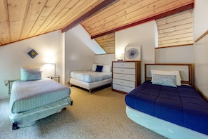 3 Schlafzimmer, BĂŒgeleisen/BĂŒgelbrett, Internetzugang, BettwĂ€sche