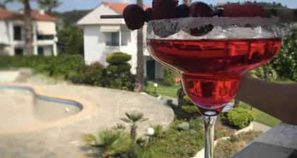 Minimal Resort & Pool in Siviri, 150m From the Sea