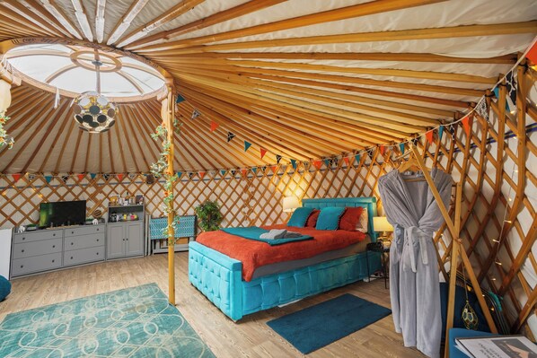 1 chambre, fer et planche à repasser, lit parapluie, Wi-Fi gratuit