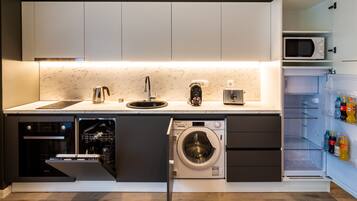 Leilighet – superior | 1 soverom, safe på rommet, skrivebord og skrivebord for bærbar PC