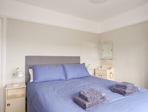 4 habitaciones, decoración personalizada y muebles diferentes 