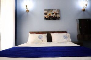 Elite Double Room | Free WiFi, bed sheets - By Boss Hotel (Istanbul)