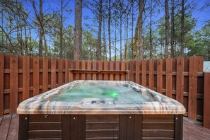 مغطس سبا خارجي