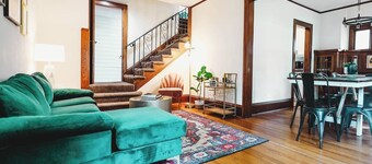 Ultimate Group Stay in St Paul – 8 beds