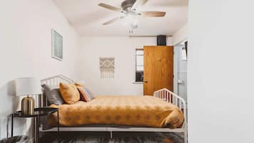 6 bedrooms, iron/ironing board, travel crib, free WiFi