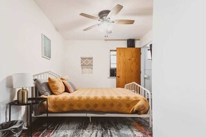 6 bedrooms, iron/ironing board, travel cot, free WiFi