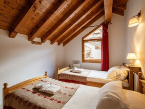 3 Schlafzimmer, Reisekinderbett, WLAN, Bettwäsche