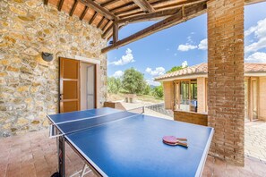 Familienvilla, Mehrere Schlafzimmer, Bergseite (Pool Villa Angela Whirlpool) | Terrasse/Patio