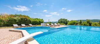 Pool Villa Angela Whirlpool