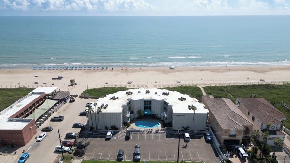 Na praia