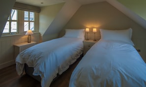 2 chambres, fer et planche Ă repasser, Wi-Fi gratuit, draps fournis