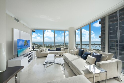 Ritz-carlton Coconut Grove by Pack and Relax