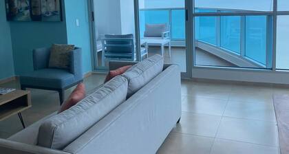 1007 DIRECT OCEAN FRONT ~ TROPICAL PARADISE