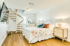 3 Schlafzimmer, Schreibtisch, Bügeleisen/Bügelbrett, kostenloses WLAN