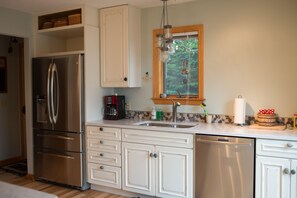 House, 3 Bedrooms | Bathroom | Towels - Lighthouse Point by Pack and Relax (Prospect Harbor)