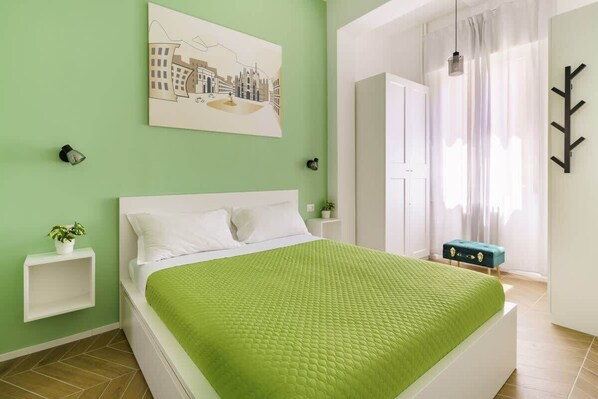 Unclassified image, 1 of 24, button