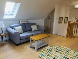 Apartment | Living room