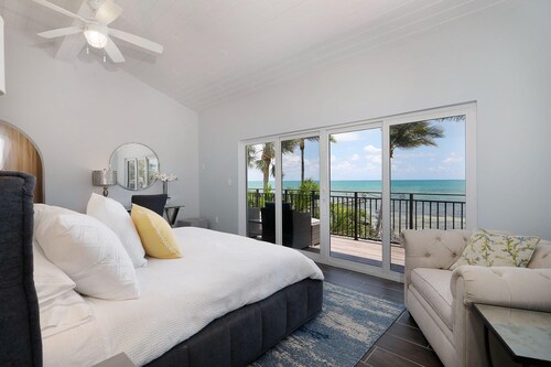 Oceanfront Paradise by Pack and Relax