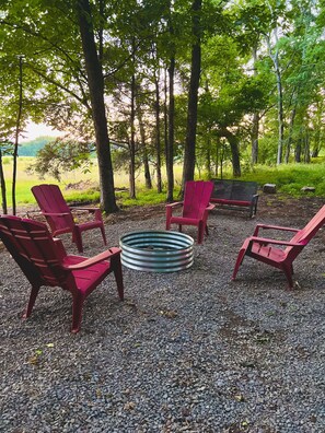 Property grounds - A Wagon Cabin on the Mulberry River, Oark Arkansas (Oark)
