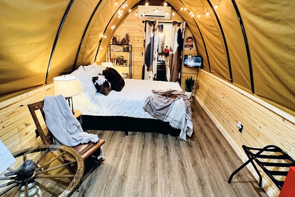 2 bedrooms, free WiFi