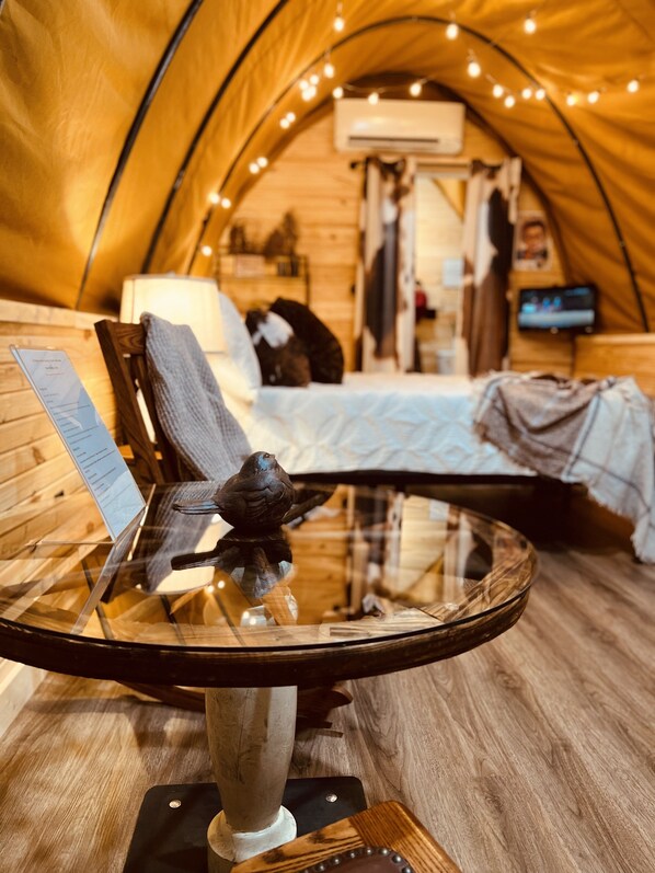 2 bedrooms, free WiFi