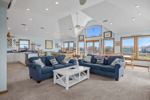 Fernseher, DVD-Player, Bücher