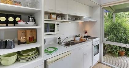 Apollo Bay Beach Bungalow - Couples Retreat