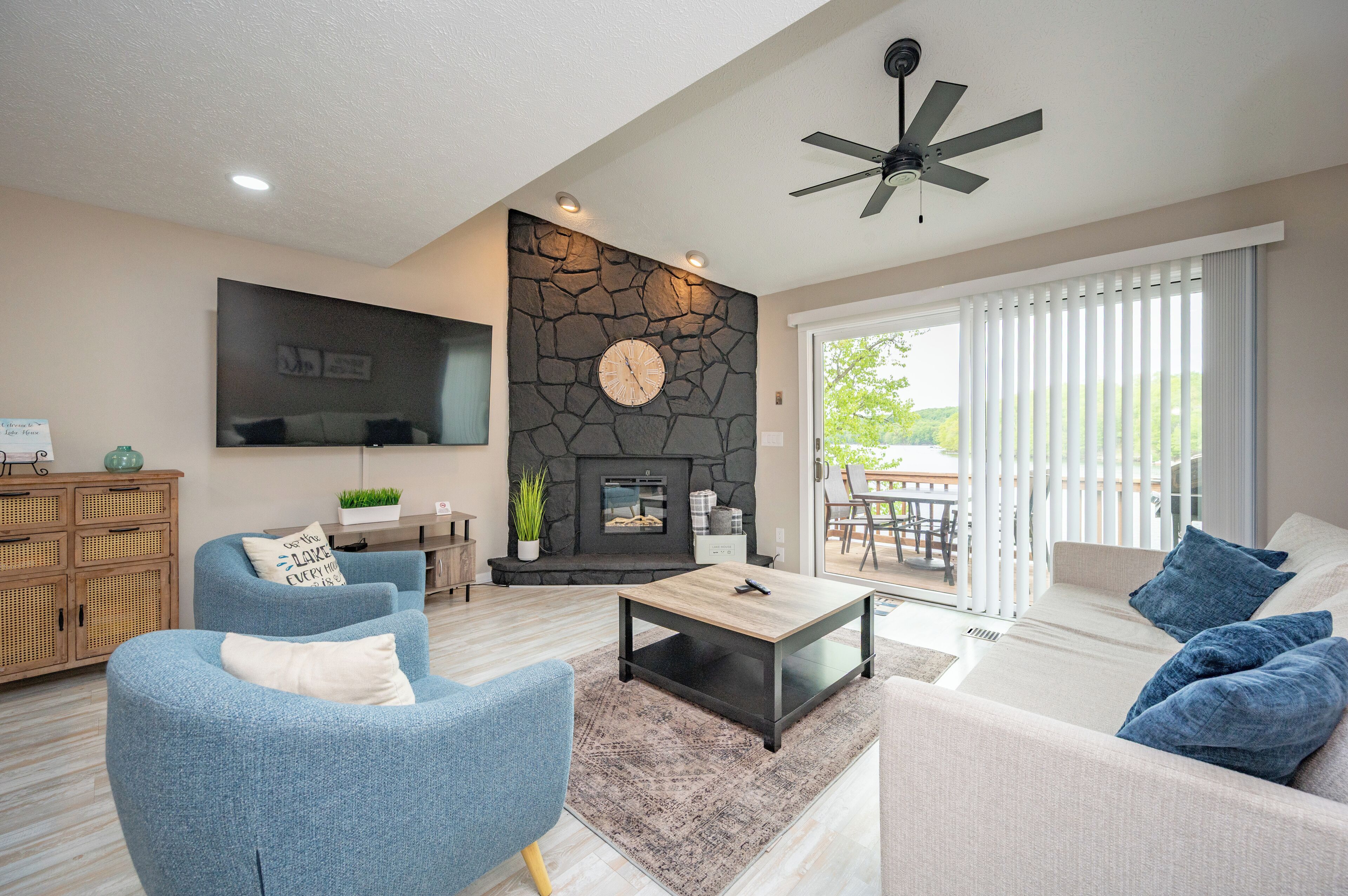 スマートテレビ、暖炉