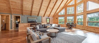 Mountaintop Views w/ All Suites, Hot Tub & Arcade