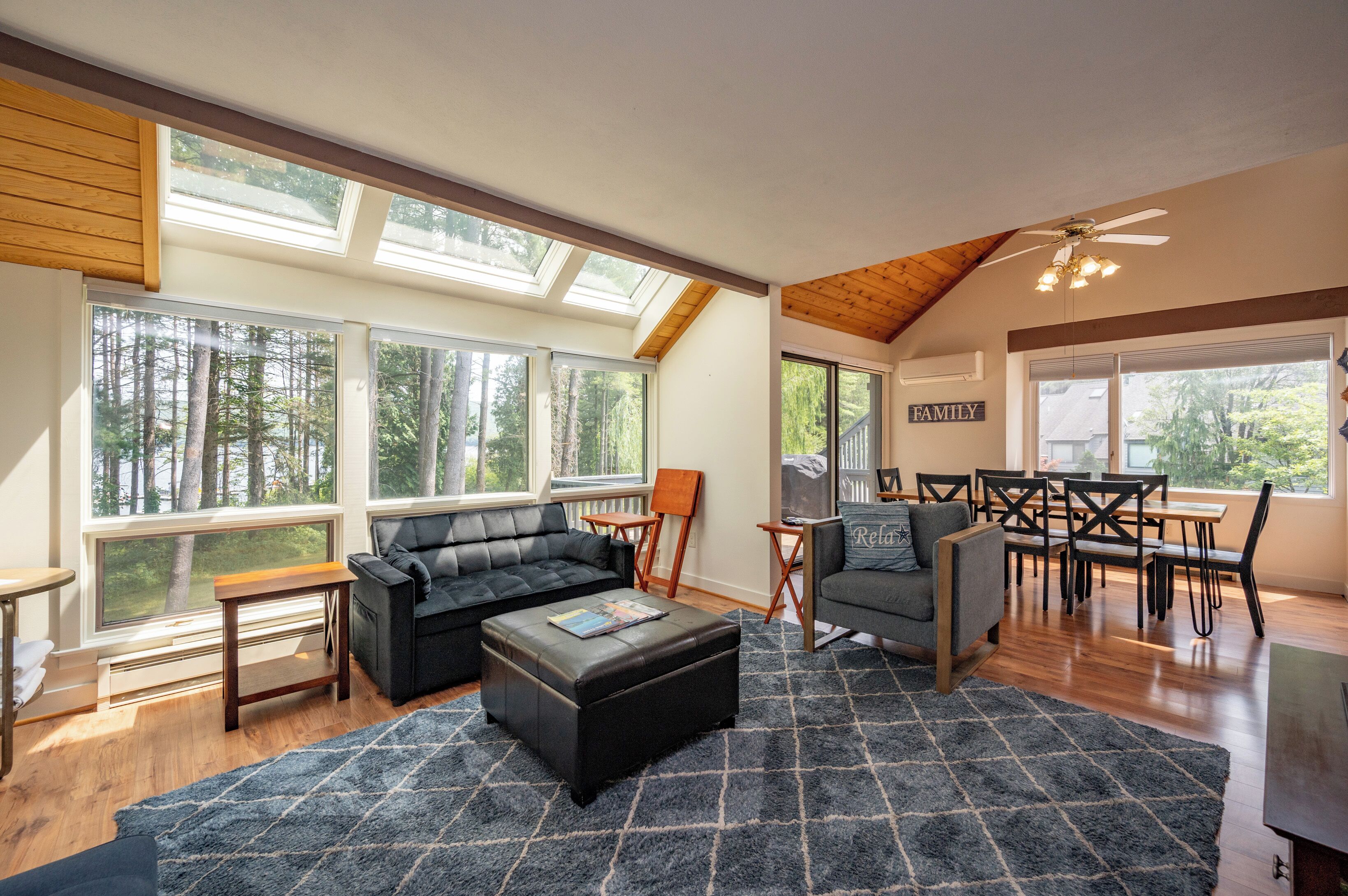 New! Arrowhead #26: Lakefront, Dock Slip, Fireplace!