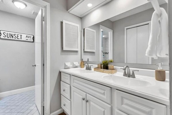 Assecador de cabells i tovalloles 