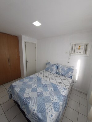 Basic-Apartment | 1 Schlafzimmer, Bügeleisen/Bügelbrett, Reisekinderbett, kostenloses WLAN