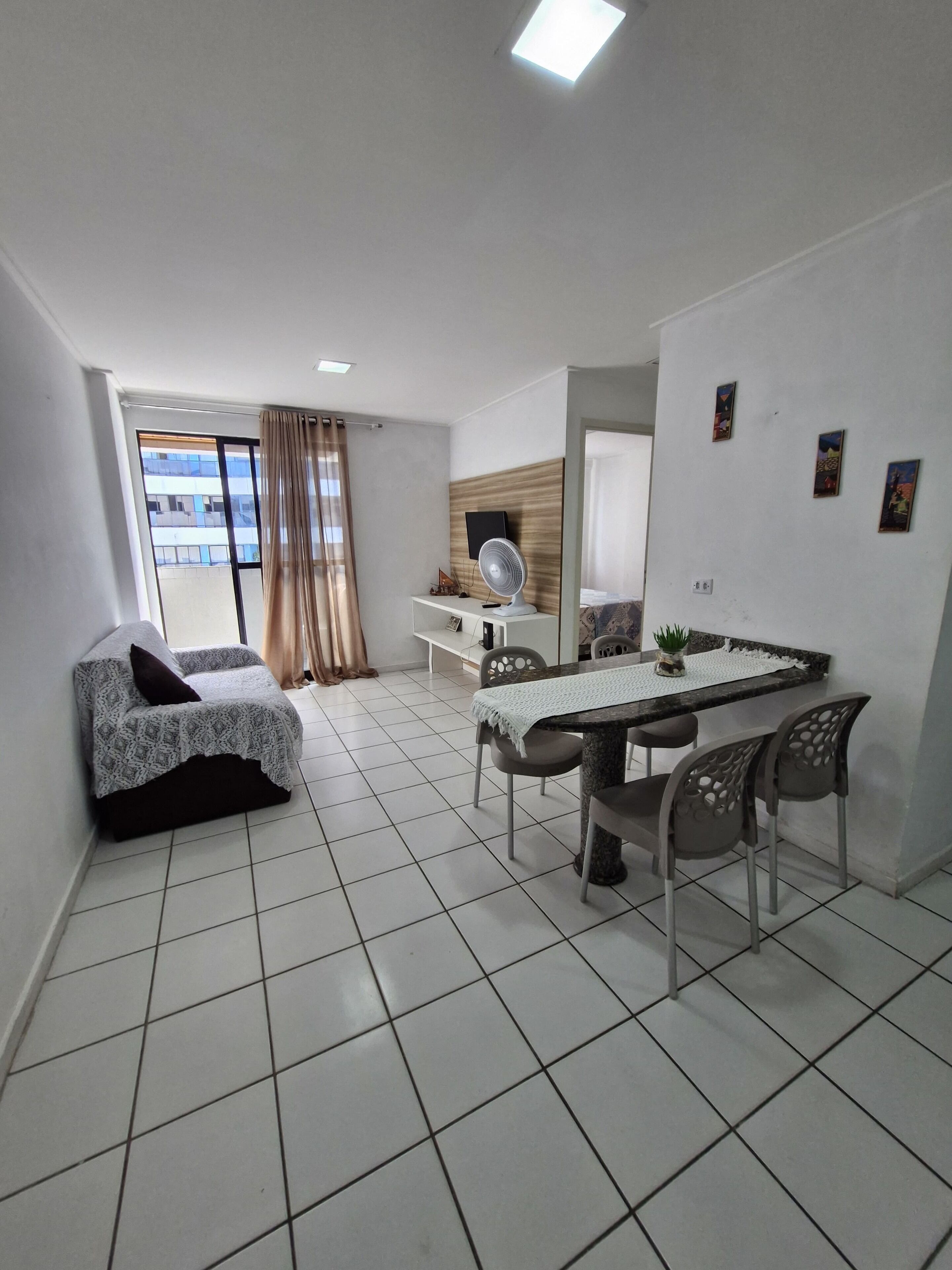 Basic Apartment | Dining room