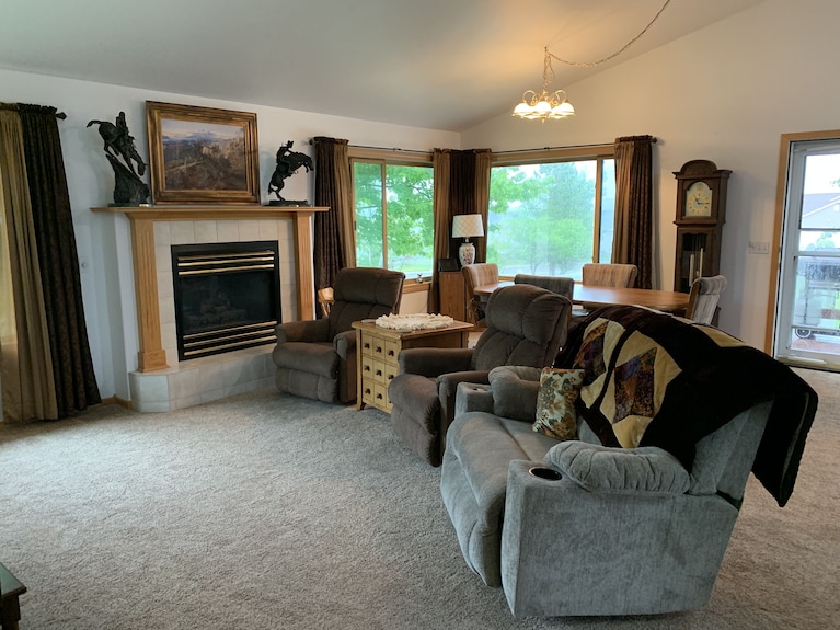 Summer In Montana - The Cottage Is Ready For Your Stay! - Billings, MT