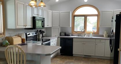 Fall in the Big Sky State-the Cottage is ready for your stay!