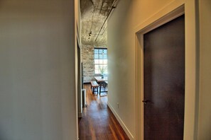 Interior - Gorgeous Ultramodern 2BR Corner Loft + Workspace (Saint Louis)