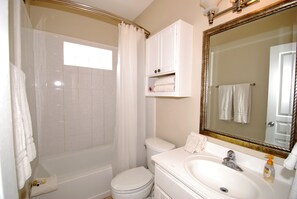 Leilighet, 2 soverom | Bad | Håndklær