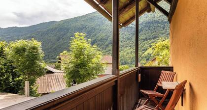 Charming Alpine Farmhouse Near the Soča River